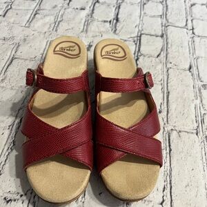 Dansko Women's Crimson Sandals
